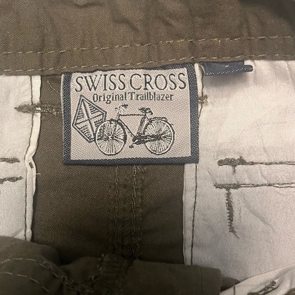 Swiss Cross cargo green olive Boys shorts 7 many pockets belt zip button - Picture 14 of 15